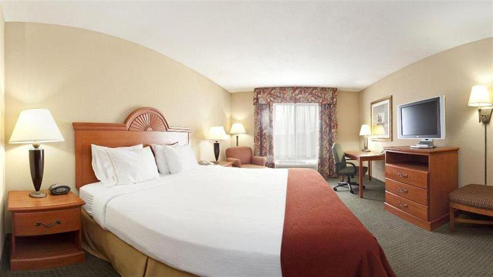 Holiday Inn Express Mineral Wells By Ihg Паркерсберг Экстерьер фото
