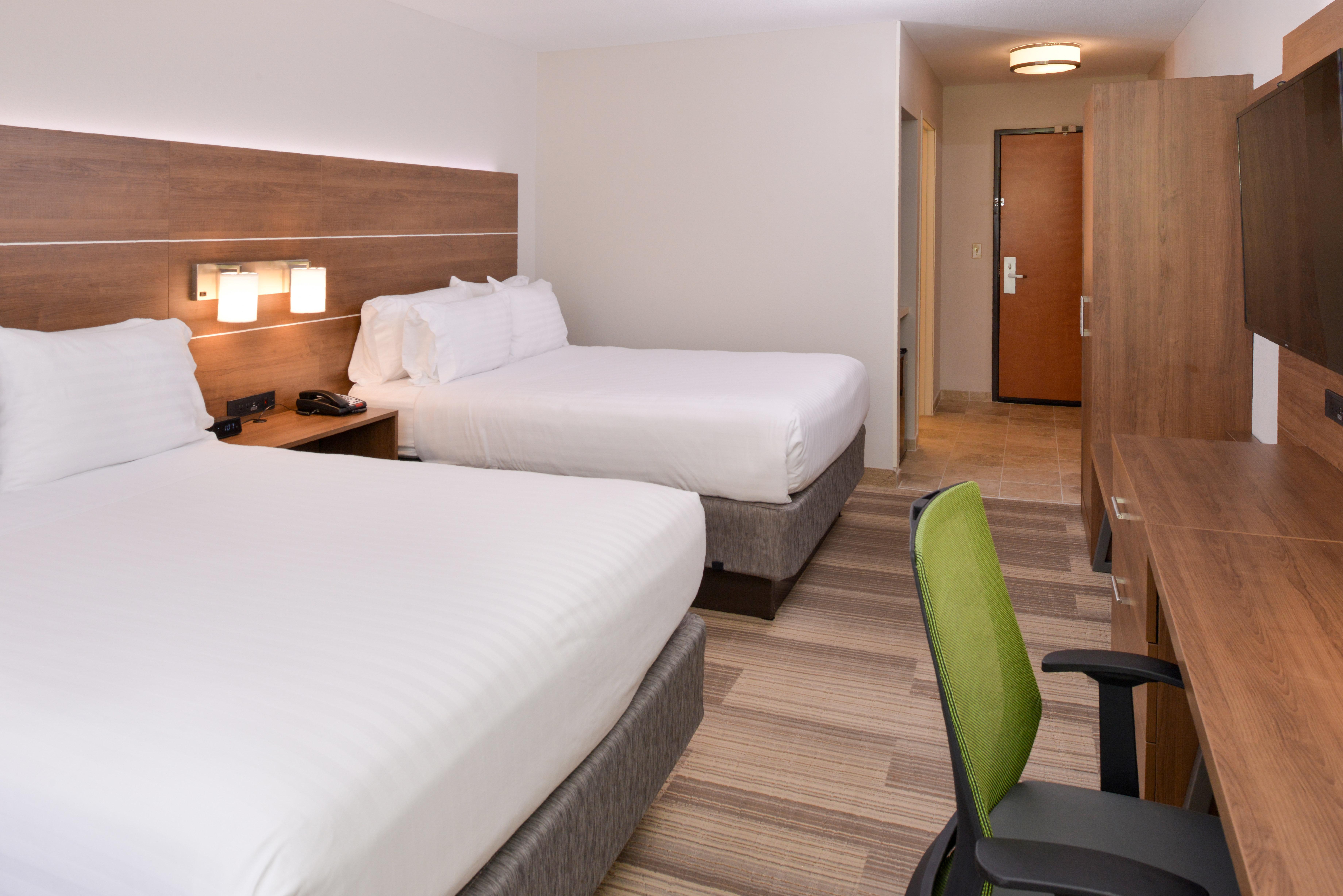 Holiday Inn Express Mineral Wells By Ihg Паркерсберг Экстерьер фото