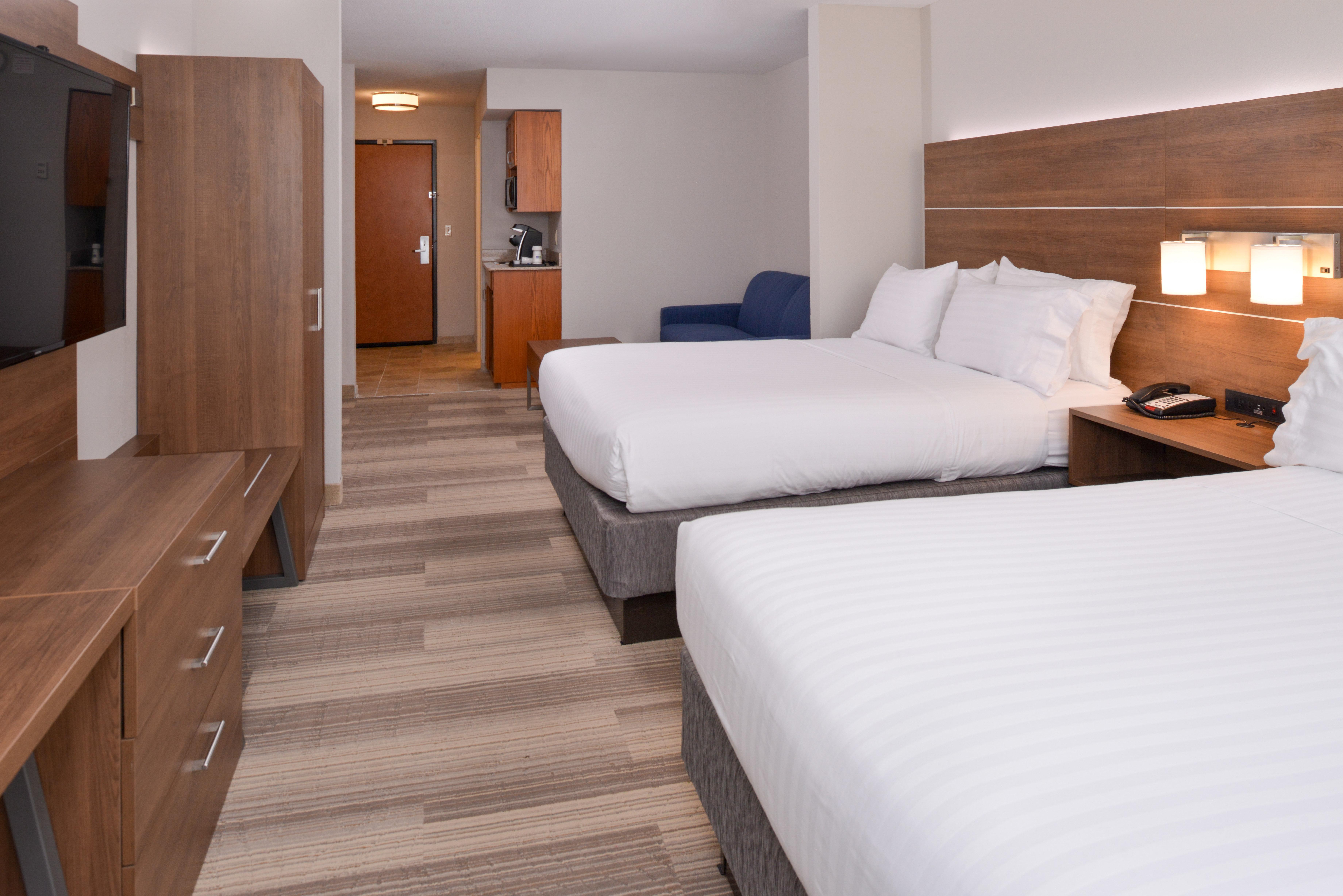 Holiday Inn Express Mineral Wells By Ihg Паркерсберг Экстерьер фото